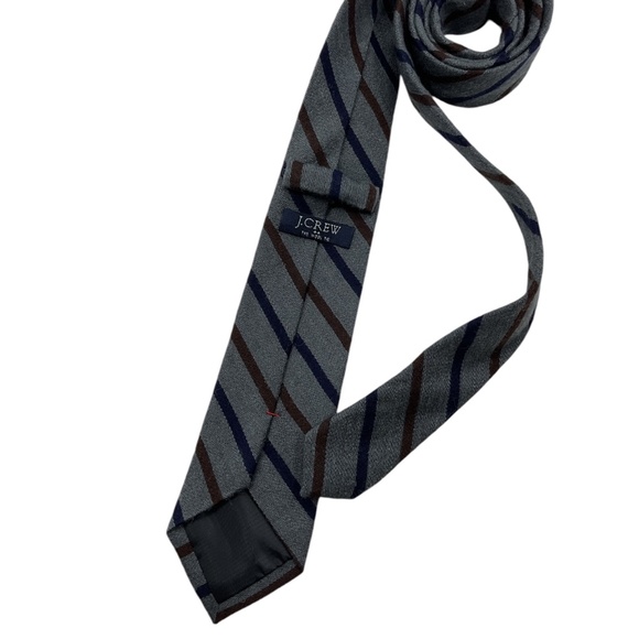 J. CREW Gray Striped Wool Blend LUXURY Slim Tie - Picture 2 of 4